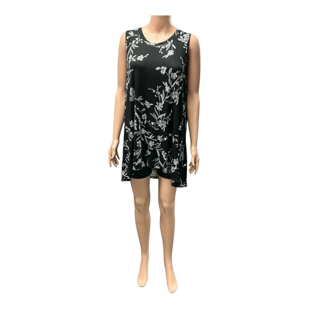 Pop Young - NWT - Floral Black and White Tunic Size 2XL